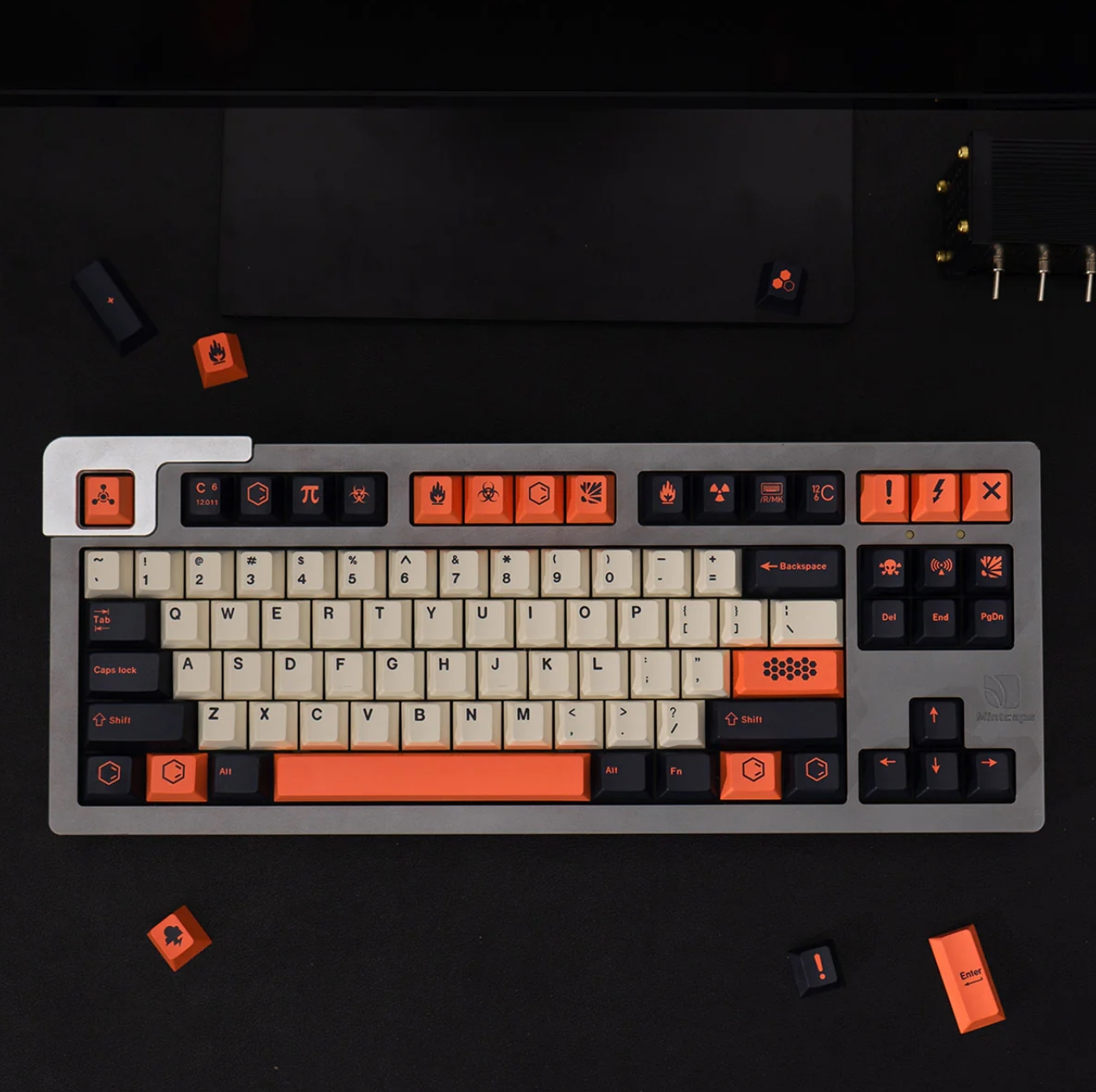GMK Clone Carbon Keycaps with Novelties (white edition)